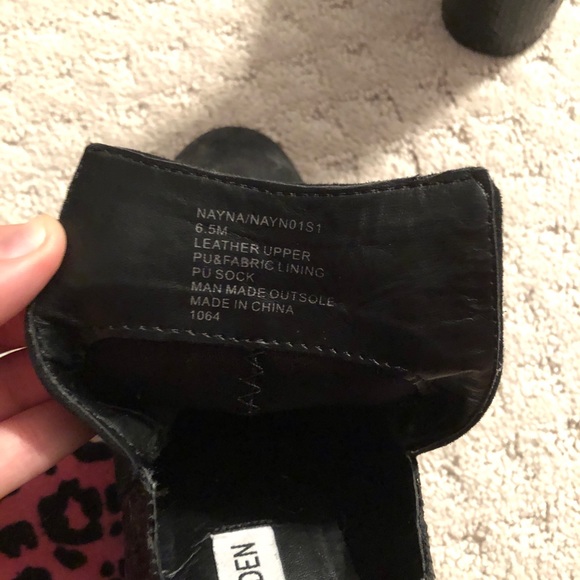 Steve Madden booties only worn ONCE - Picture 4 of 4